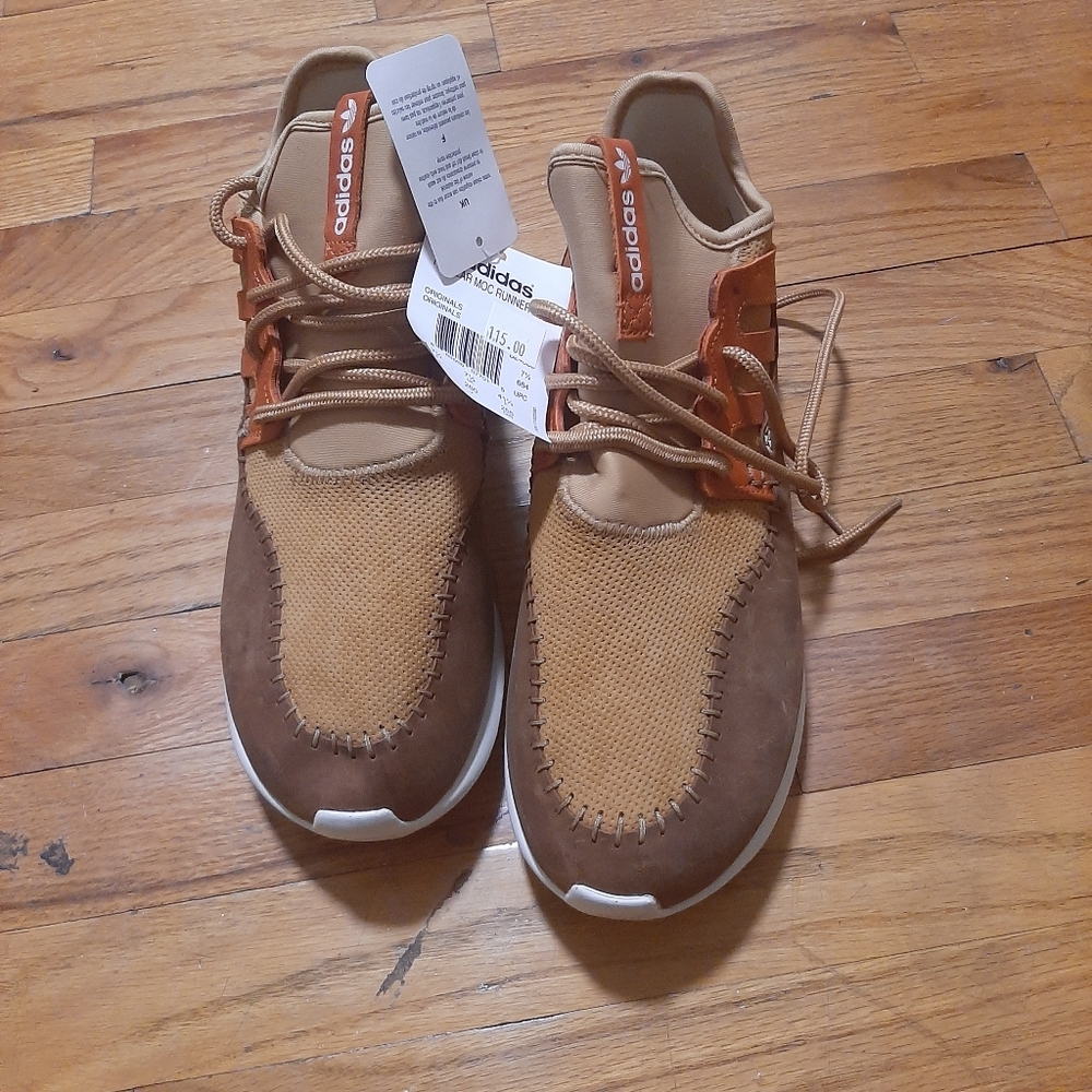 Adidas Tubular Moc Size 8 Cognac